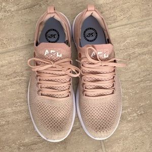 NWOT APL techloom breeze shoes 9